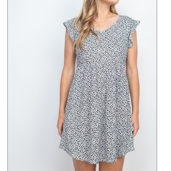 ❤️LAST L NEW SOFT BlackWhite Floral Ruffle Sleeve Dress - Picture 7 of 10